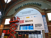 Aufbau des "Handballbahnhofs" (Bild: hfr)