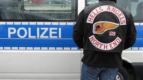 Großeinsatz der Polizei - Razzia im Rocker-Milieu gestartet