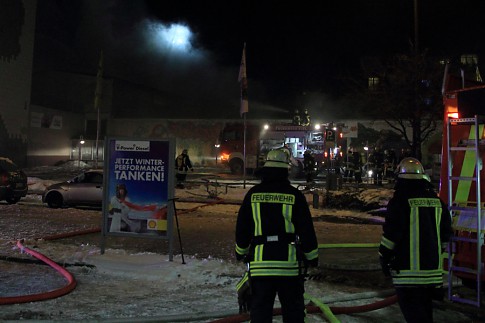 Großbrand am Schützenwall – Feuer in Kiel: Knutzen stand in Flammen [Update 4] | Fördeflüsterer